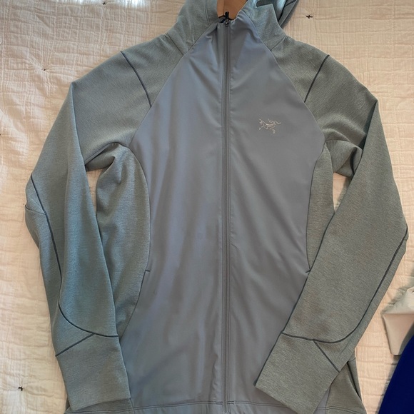 Arcteryx jacket with hood - Picture 1 of 1